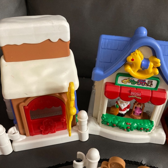 Fisher-Price Little People Christmas On Main Street Village Sets-Incomplete-22 p - Picture 8 of 14
